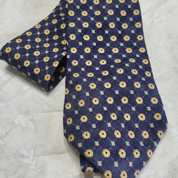 Perry Ellis Portfolio tie with a Blue Background and Gold Pattern - Picture 1 of 3